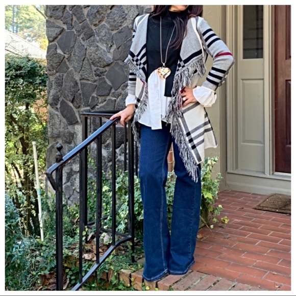 ✨LAST ONE ✨PARIS Plaid open cardigan - Picture 2 of 8